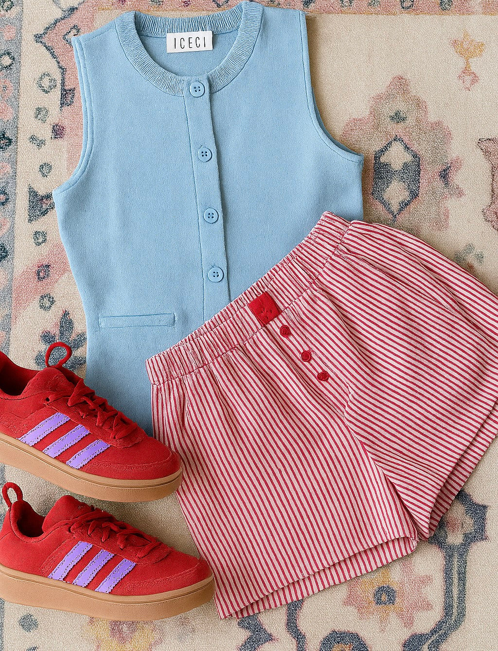 Slit top blue