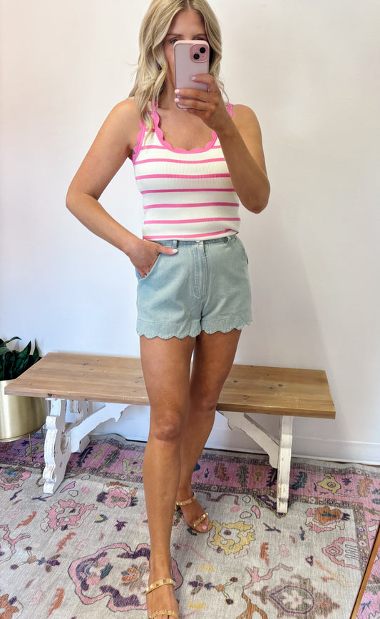 Scalloped scoop neck tank pink